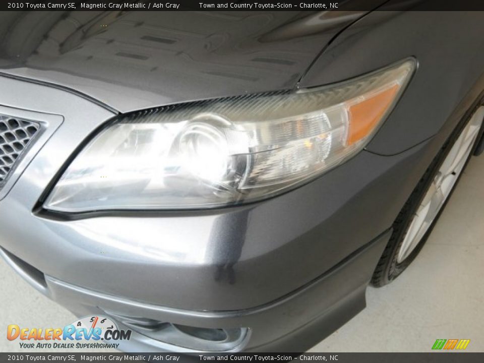 2010 Toyota Camry SE Magnetic Gray Metallic / Ash Gray Photo #7