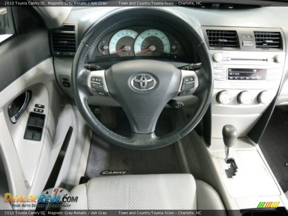 2010 Toyota Camry SE Magnetic Gray Metallic / Ash Gray Photo #26