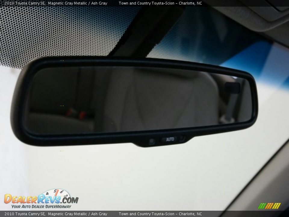 2010 Toyota Camry SE Magnetic Gray Metallic / Ash Gray Photo #36