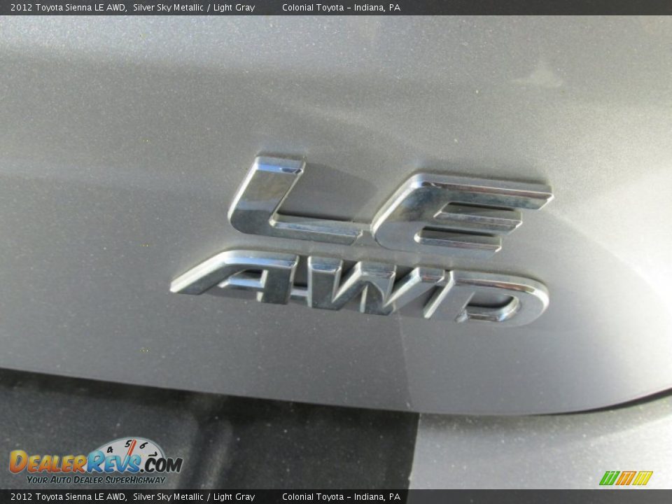 2012 Toyota Sienna LE AWD Silver Sky Metallic / Light Gray Photo #7