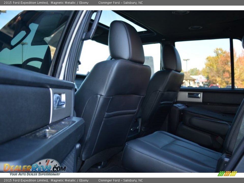 2015 Ford Expedition Limited Magnetic Metallic / Ebony Photo #10