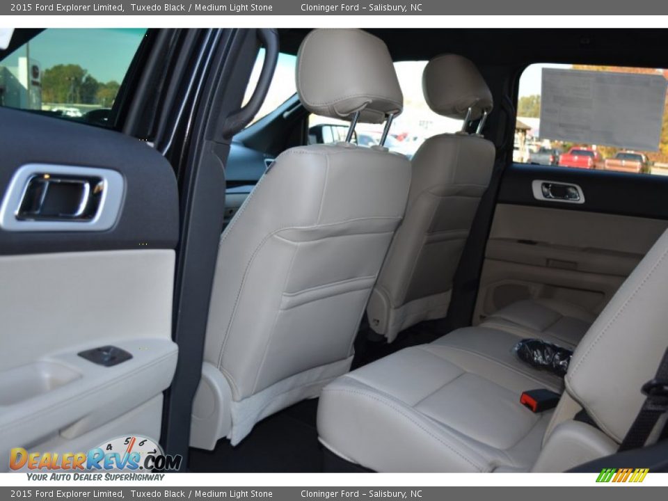 Rear Seat of 2015 Ford Explorer Limited Photo #10