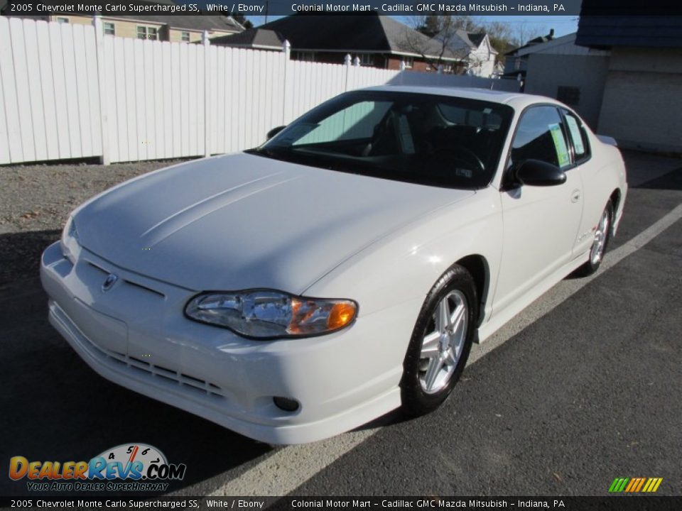 2005 Chevrolet Monte Carlo Supercharged SS White / Ebony Photo #10