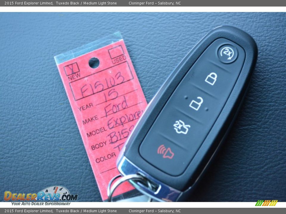 Keys of 2015 Ford Explorer Limited Photo #29