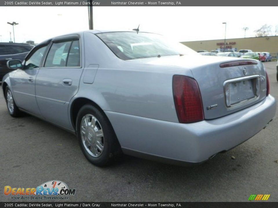 2005 Cadillac DeVille Sedan Light Platinum / Dark Gray Photo #2