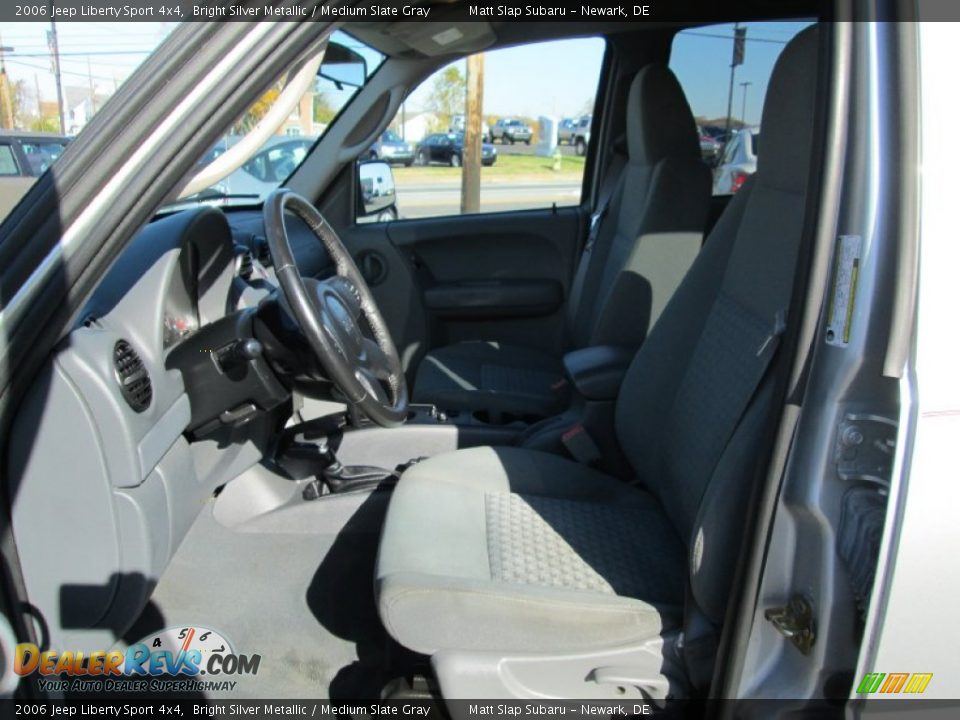 2006 Jeep Liberty Sport 4x4 Bright Silver Metallic / Medium Slate Gray Photo #11