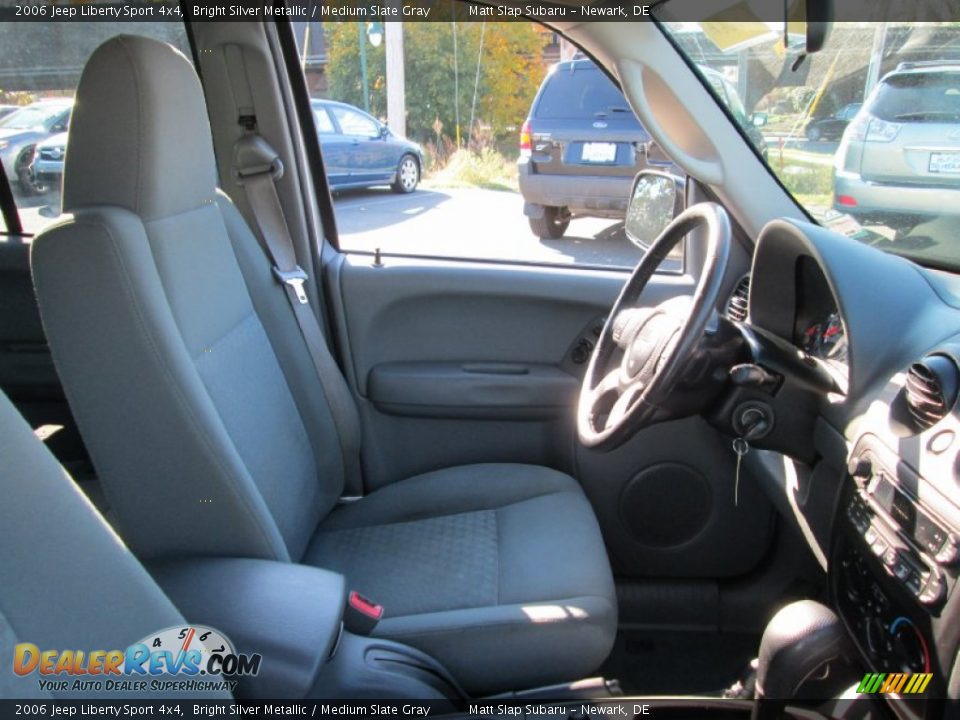 2006 Jeep Liberty Sport 4x4 Bright Silver Metallic / Medium Slate Gray Photo #15