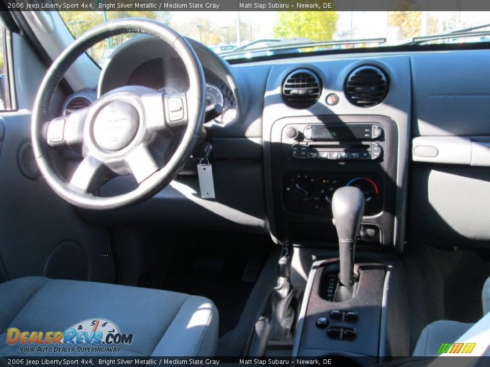 2006 Jeep Liberty Sport 4x4 Bright Silver Metallic / Medium Slate Gray Photo #16