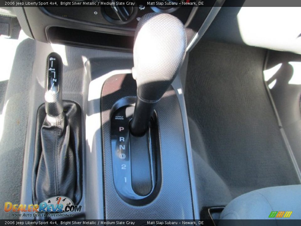 2006 Jeep Liberty Sport 4x4 Bright Silver Metallic / Medium Slate Gray Photo #24