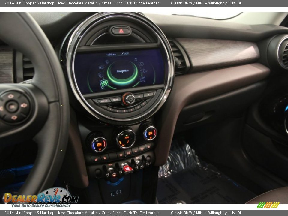 Controls of 2014 Mini Cooper S Hardtop Photo #9