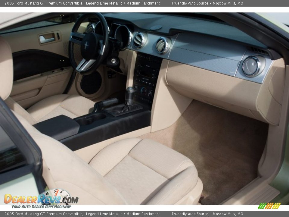 2005 Ford Mustang GT Premium Convertible Legend Lime Metallic / Medium Parchment Photo #13