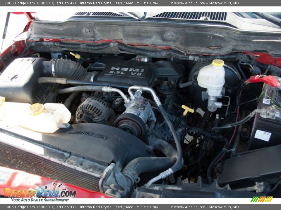 2006 Dodge Ram 1500 ST Quad Cab 4x4 Inferno Red Crystal Pearl / Medium Slate Gray Photo #17