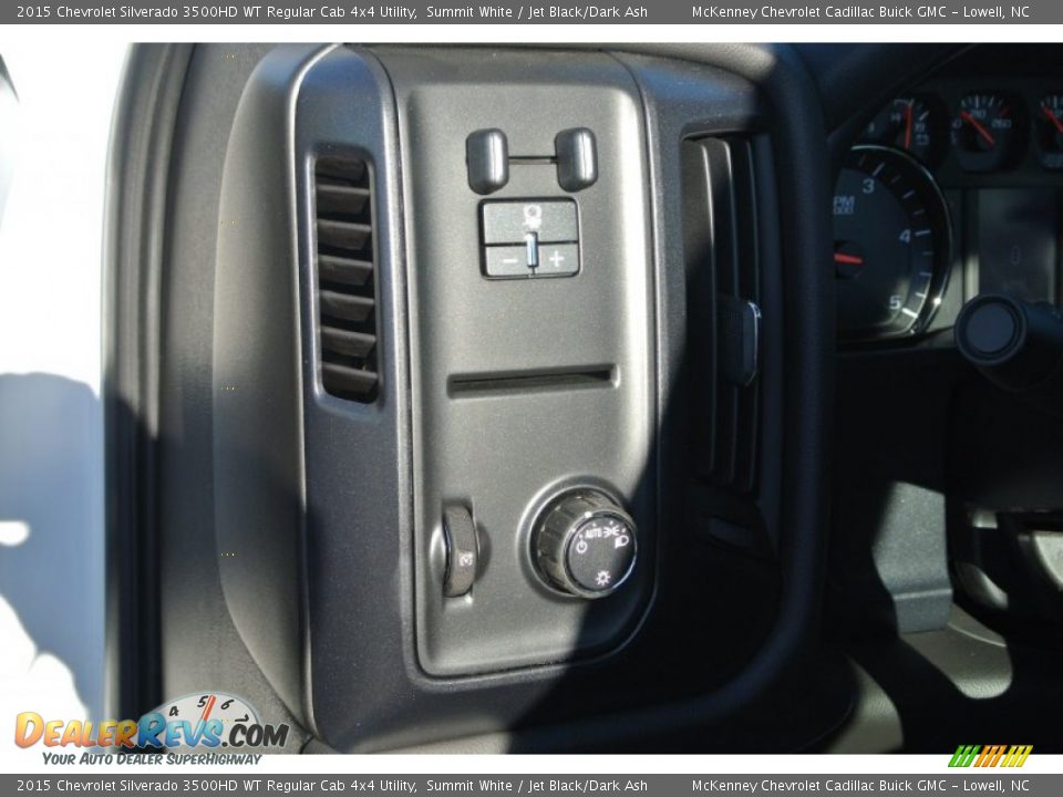 2015 Chevrolet Silverado 3500HD WT Regular Cab 4x4 Utility Summit White / Jet Black/Dark Ash Photo #11