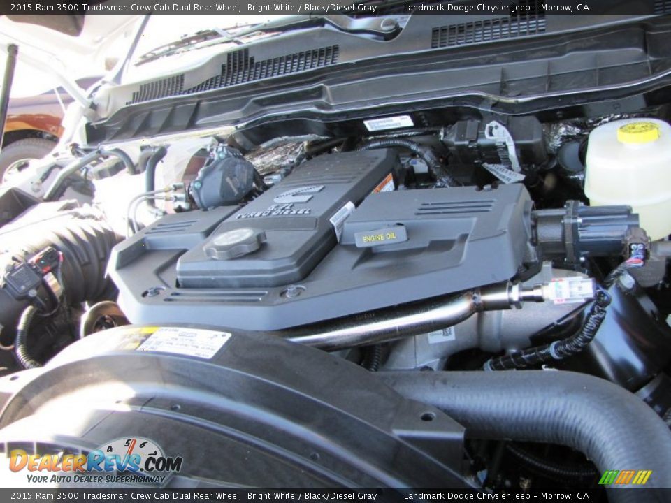 2015 Ram 3500 Tradesman Crew Cab Dual Rear Wheel Bright White / Black/Diesel Gray Photo #9