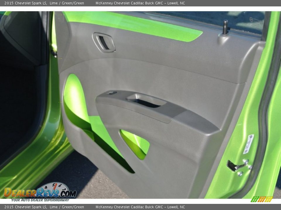 2015 Chevrolet Spark LS Lime / Green/Green Photo #19