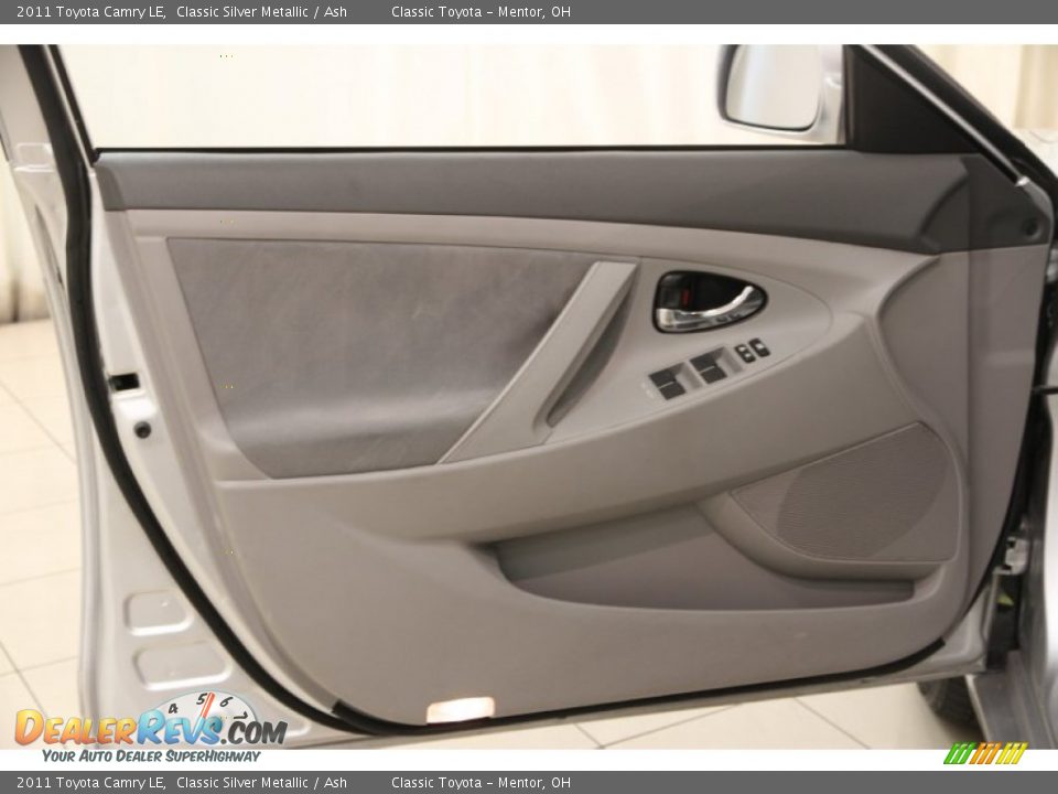 2011 Toyota Camry LE Classic Silver Metallic / Ash Photo #4