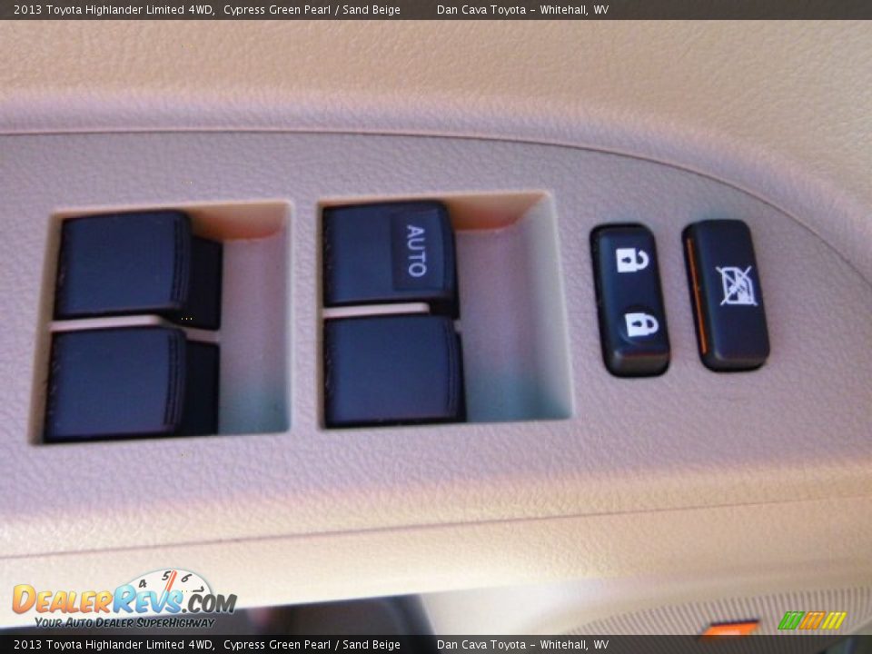 2013 Toyota Highlander Limited 4WD Cypress Green Pearl / Sand Beige Photo #13
