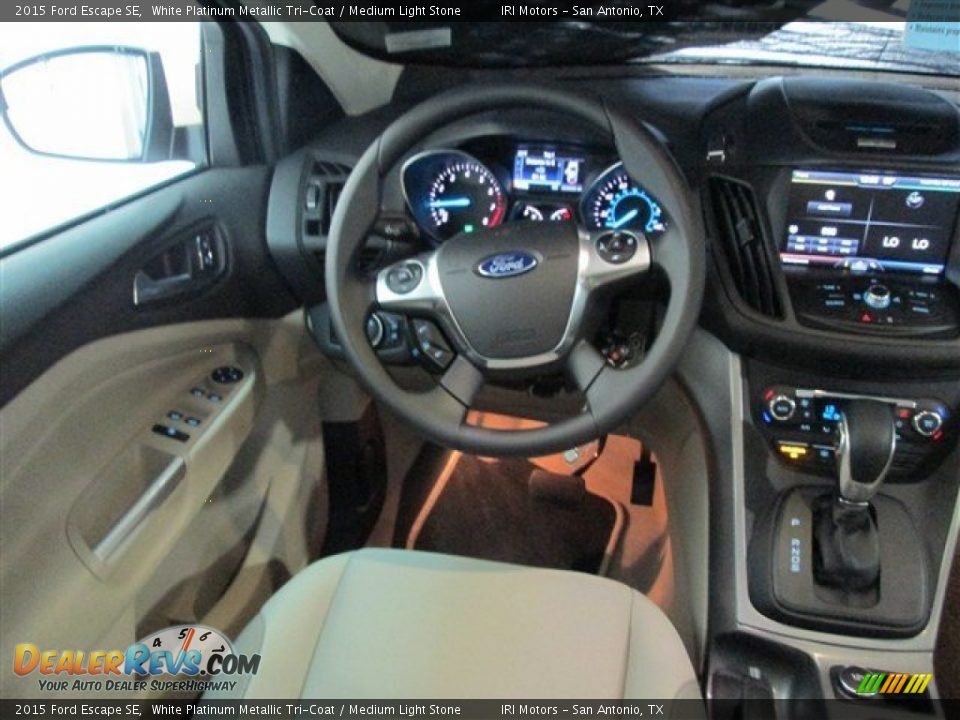 2015 Ford Escape SE White Platinum Metallic Tri-Coat / Medium Light Stone Photo #11
