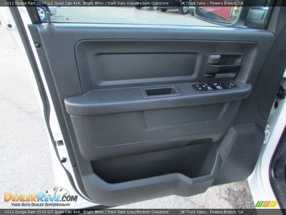 2011 Dodge Ram 1500 SLT Quad Cab 4x4 Bright White / Dark Slate Gray/Medium Graystone Photo #29
