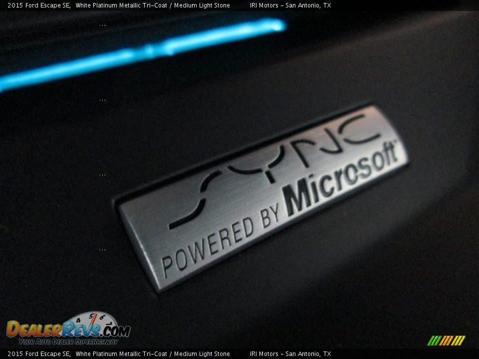 2015 Ford Escape SE White Platinum Metallic Tri-Coat / Medium Light Stone Photo #18