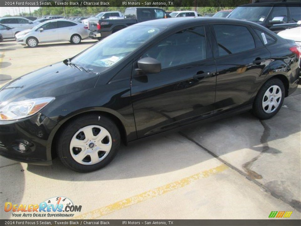 2014 Ford Focus S Sedan Tuxedo Black / Charcoal Black Photo #5