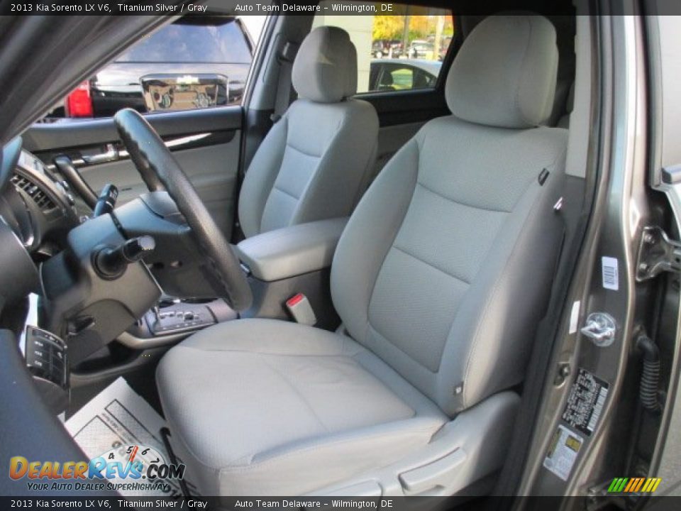 2013 Kia Sorento LX V6 Titanium Silver / Gray Photo #10