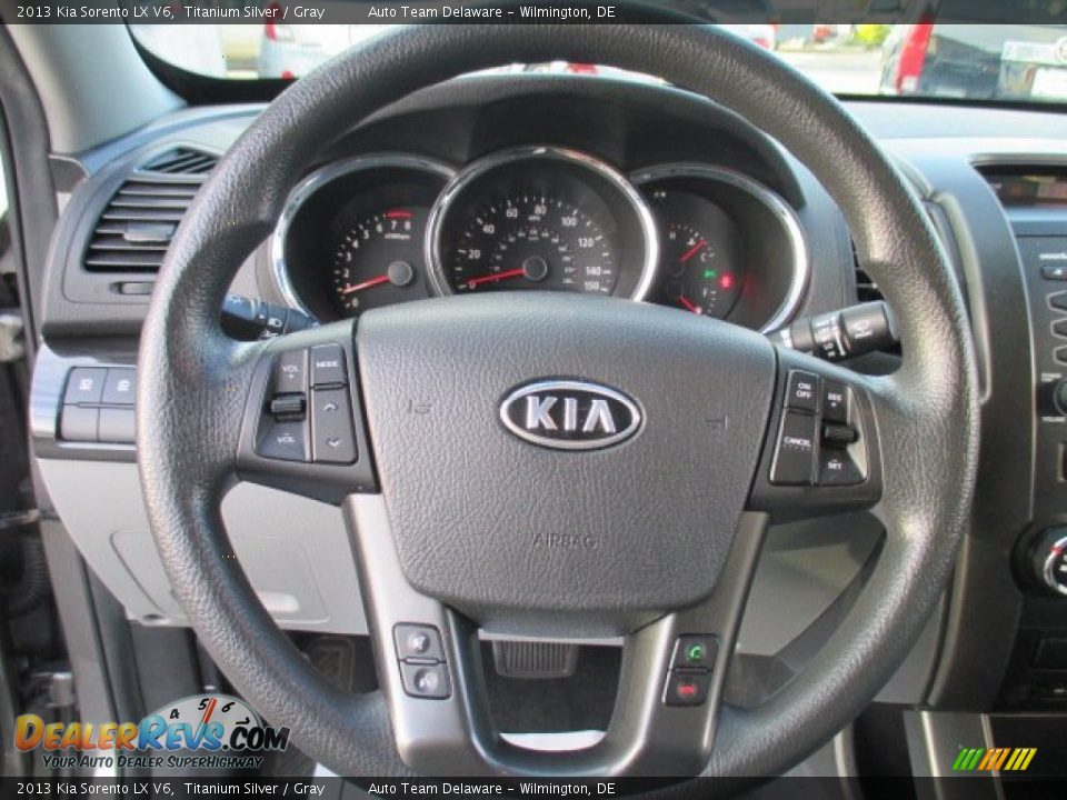 2013 Kia Sorento LX V6 Titanium Silver / Gray Photo #12