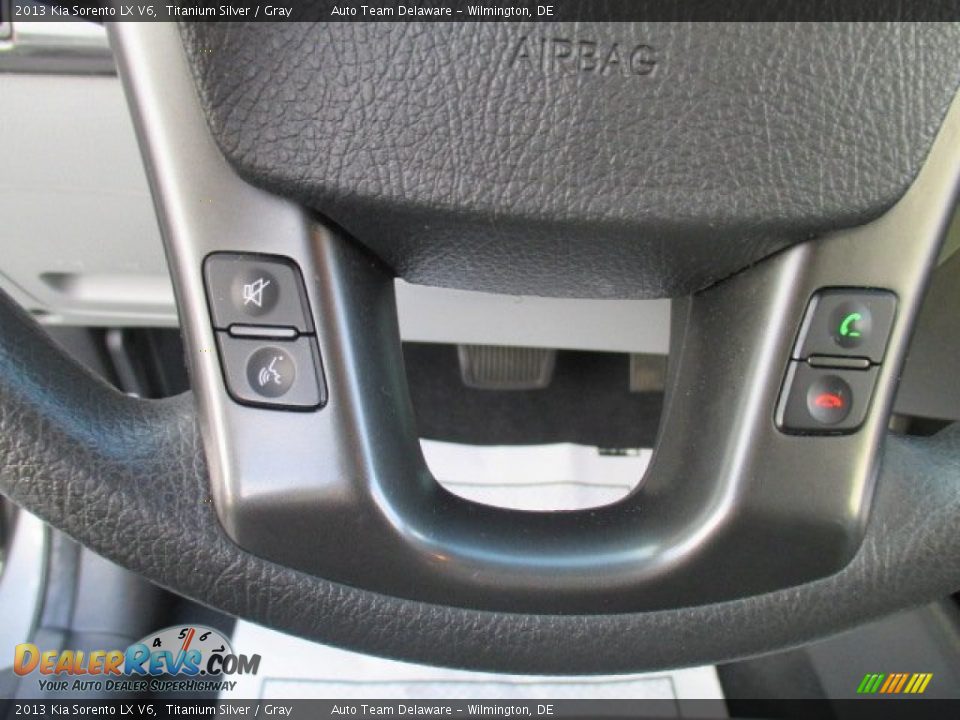 2013 Kia Sorento LX V6 Titanium Silver / Gray Photo #35