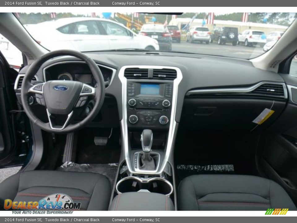 2014 Ford Fusion SE Tuxedo Black / Charcoal Black Photo #13