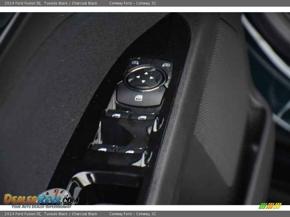 2014 Ford Fusion SE Tuxedo Black / Charcoal Black Photo #17