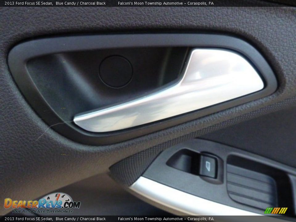 2013 Ford Focus SE Sedan Blue Candy / Charcoal Black Photo #2