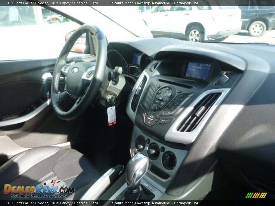 2013 Ford Focus SE Sedan Blue Candy / Charcoal Black Photo #3