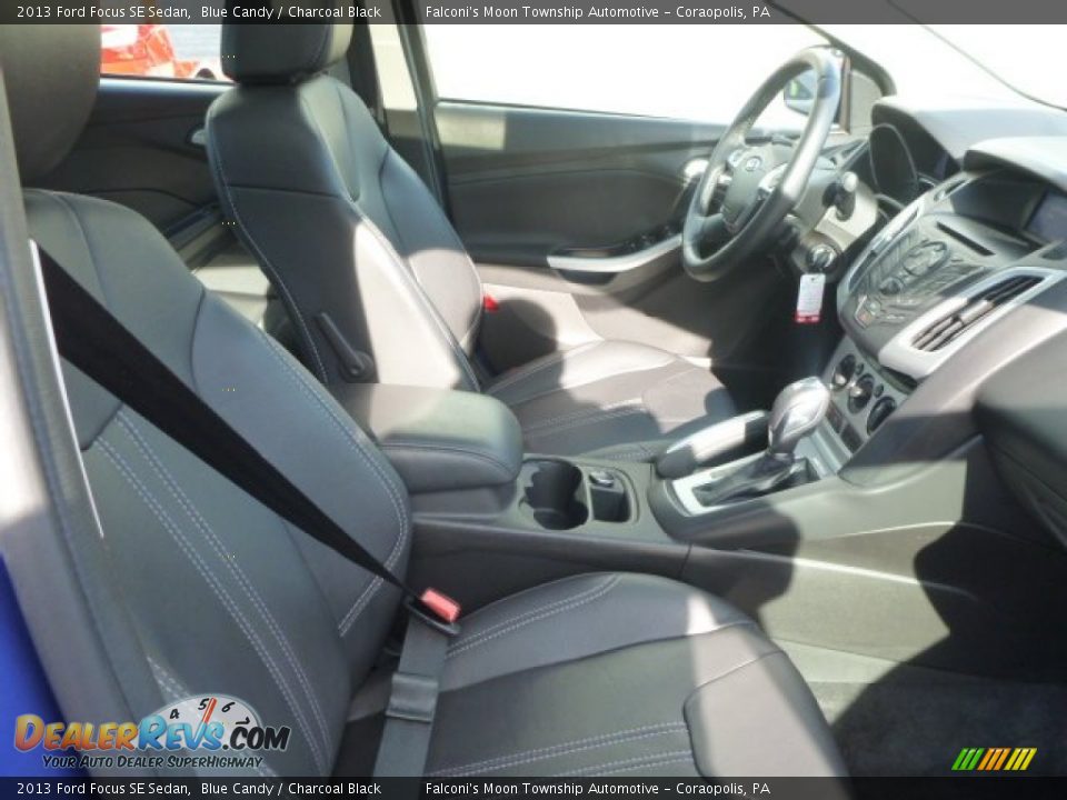 2013 Ford Focus SE Sedan Blue Candy / Charcoal Black Photo #4