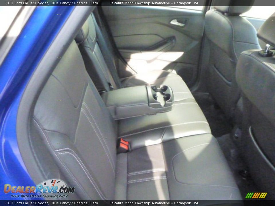 2013 Ford Focus SE Sedan Blue Candy / Charcoal Black Photo #5