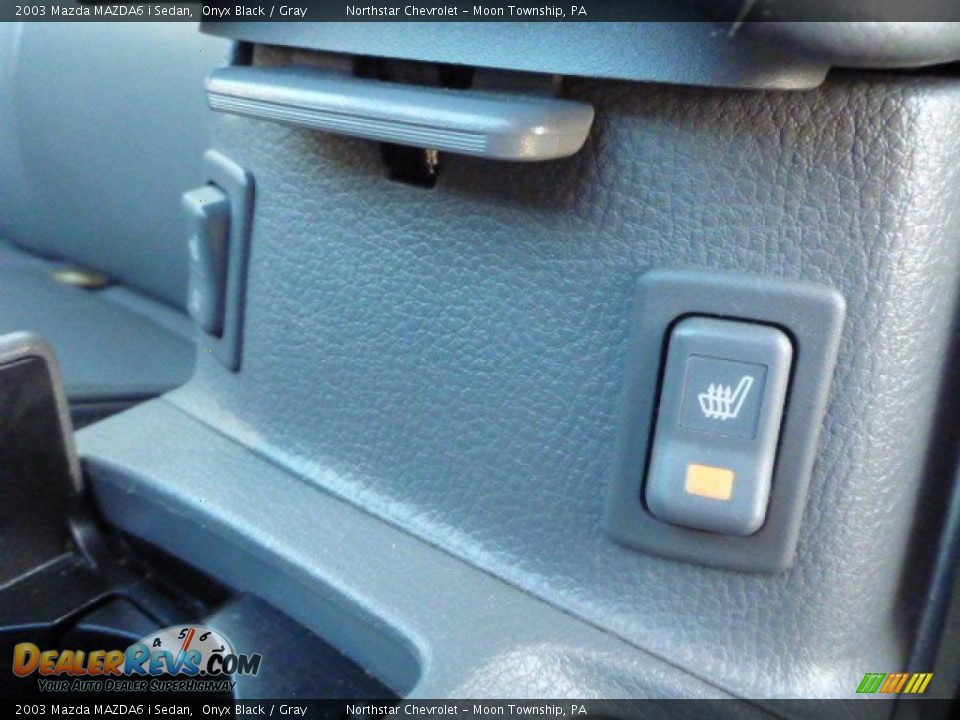 2003 Mazda MAZDA6 i Sedan Onyx Black / Gray Photo #18