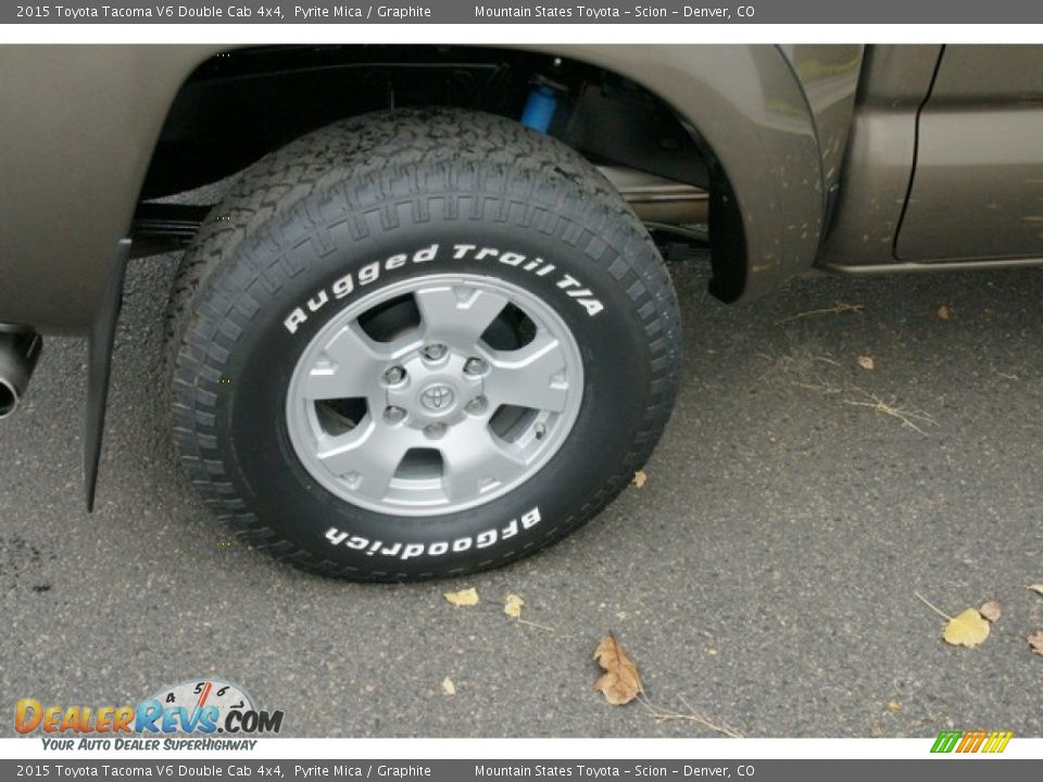 2015 Toyota Tacoma V6 Double Cab 4x4 Pyrite Mica / Graphite Photo #9