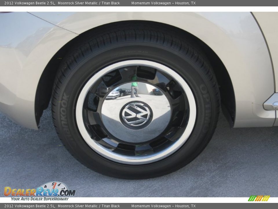 2012 Volkswagen Beetle 2.5L Moonrock Silver Metallic / Titan Black Photo #10