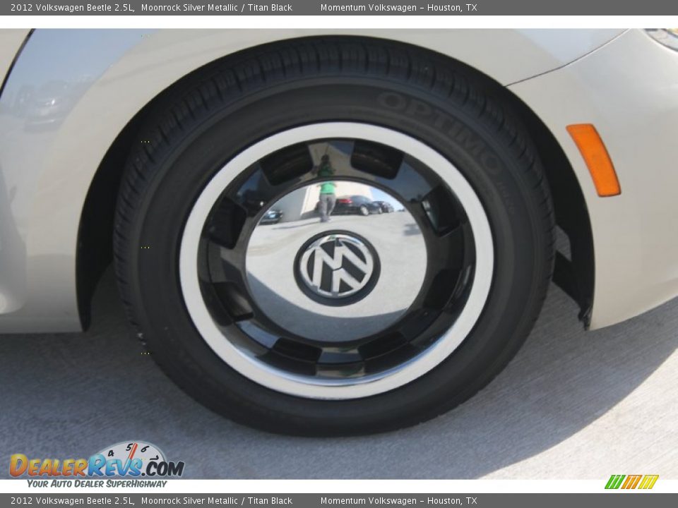 2012 Volkswagen Beetle 2.5L Moonrock Silver Metallic / Titan Black Photo #12