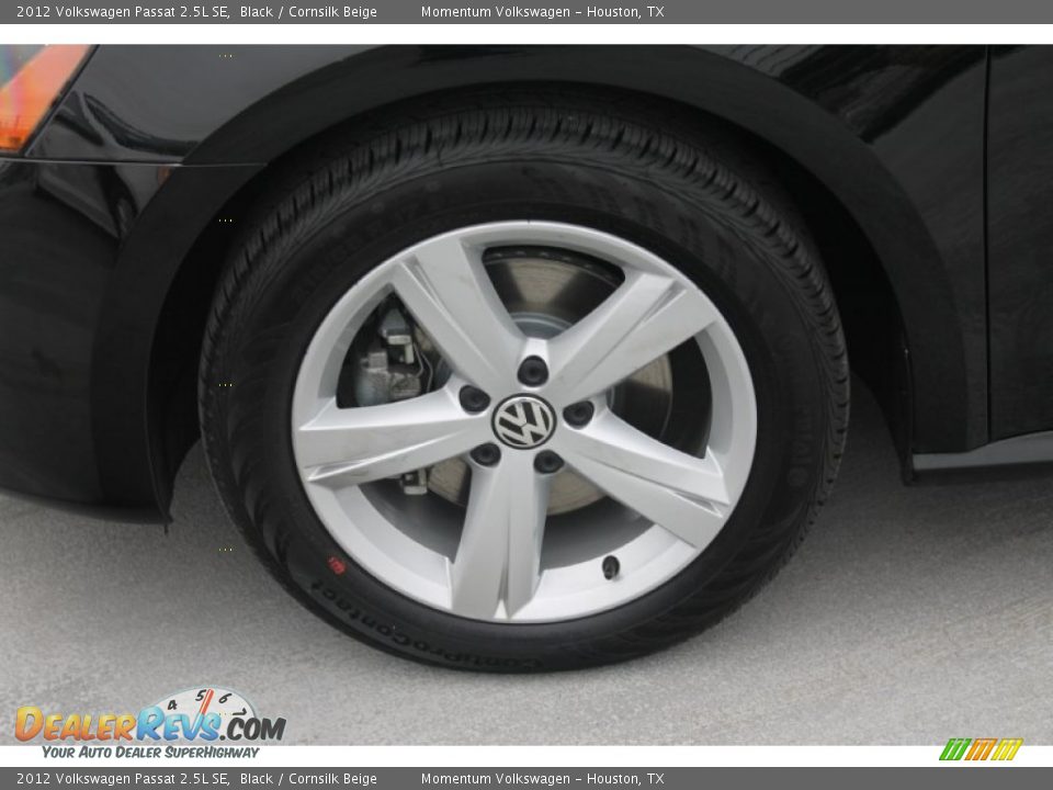 2012 Volkswagen Passat 2.5L SE Black / Cornsilk Beige Photo #4