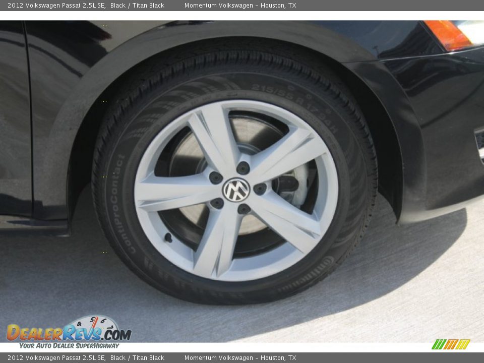 2012 Volkswagen Passat 2.5L SE Black / Titan Black Photo #12
