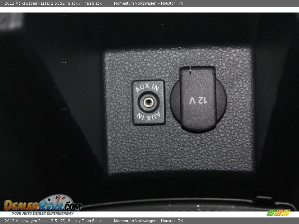 2012 Volkswagen Passat 2.5L SE Black / Titan Black Photo #20