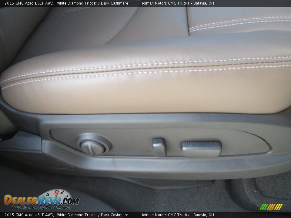 2015 GMC Acadia SLT AWD White Diamond Tricoat / Dark Cashmere Photo #36