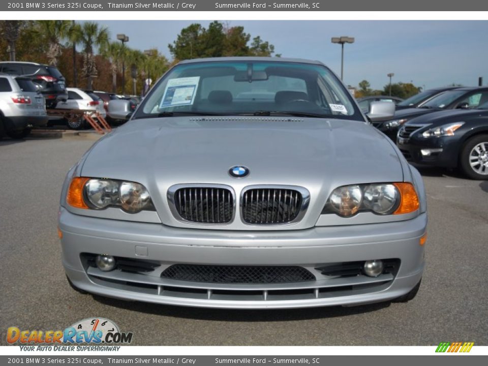 2001 BMW 3 Series 325i Coupe Titanium Silver Metallic / Grey Photo #8