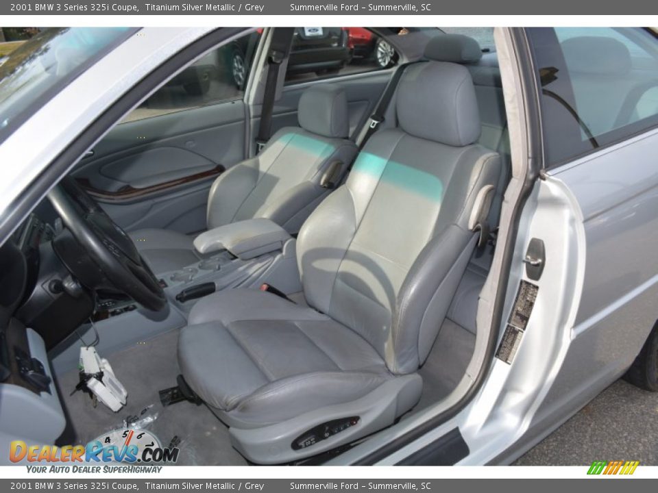 2001 BMW 3 Series 325i Coupe Titanium Silver Metallic / Grey Photo #16