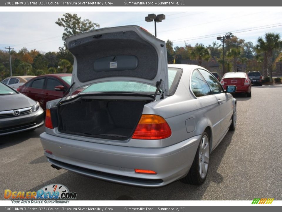 2001 BMW 3 Series 325i Coupe Titanium Silver Metallic / Grey Photo #19
