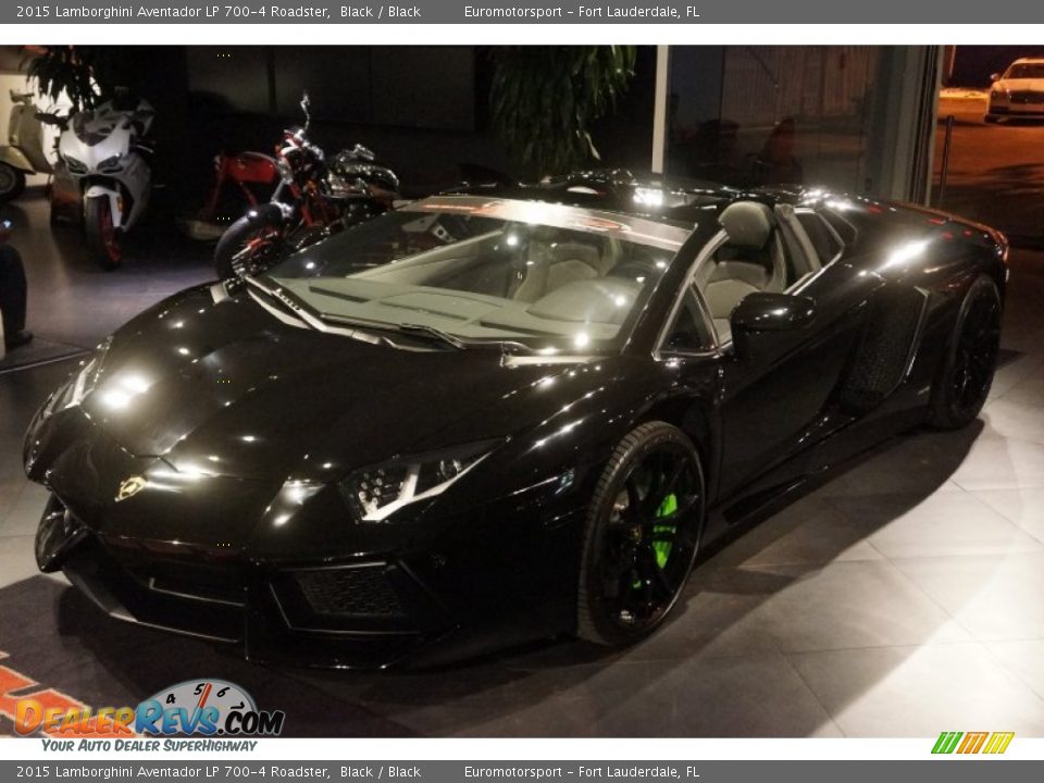 2015 Lamborghini Aventador LP 700-4 Roadster Black / Black Photo #8