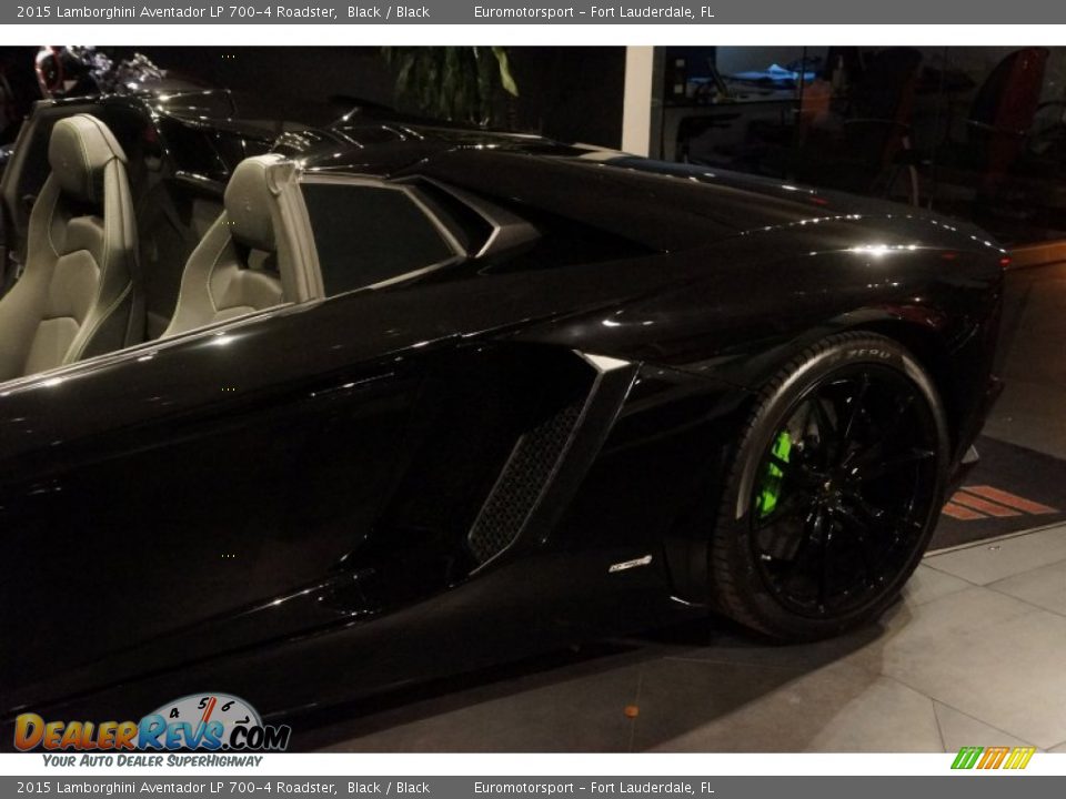 2015 Lamborghini Aventador LP 700-4 Roadster Black / Black Photo #12