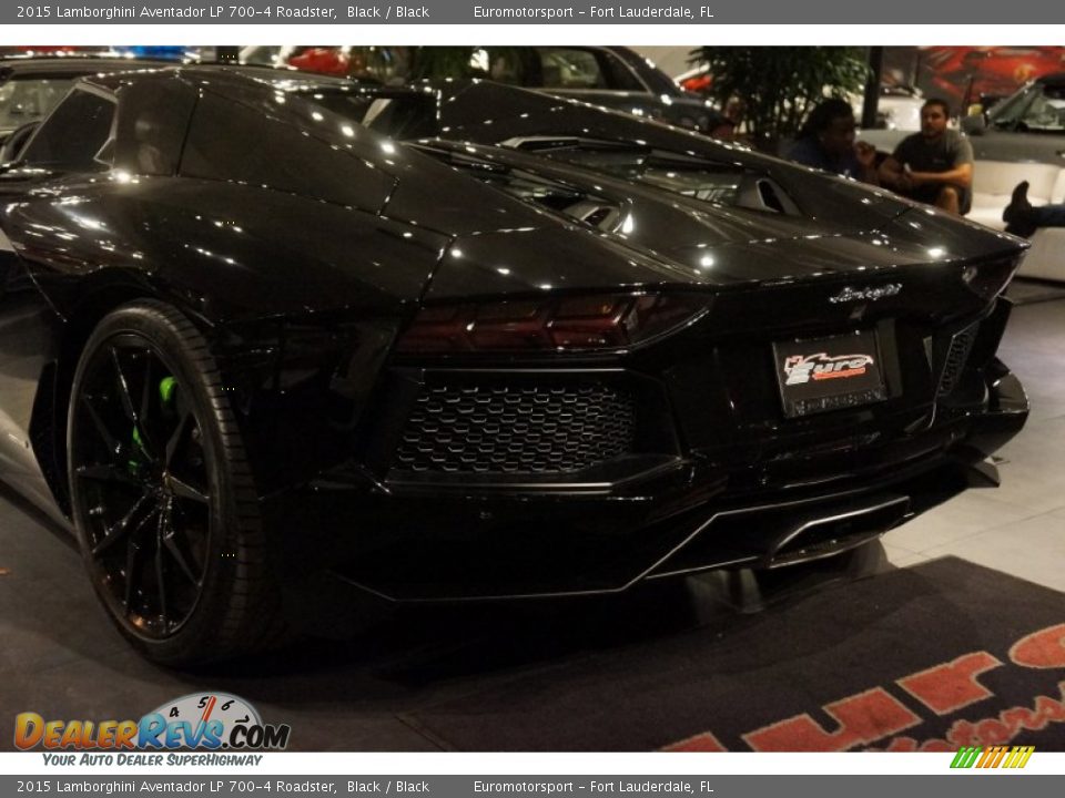2015 Lamborghini Aventador LP 700-4 Roadster Black / Black Photo #15