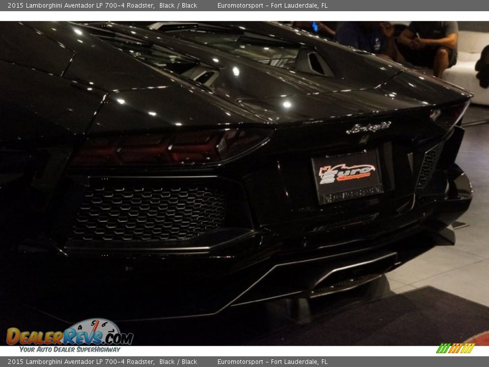 2015 Lamborghini Aventador LP 700-4 Roadster Black / Black Photo #16