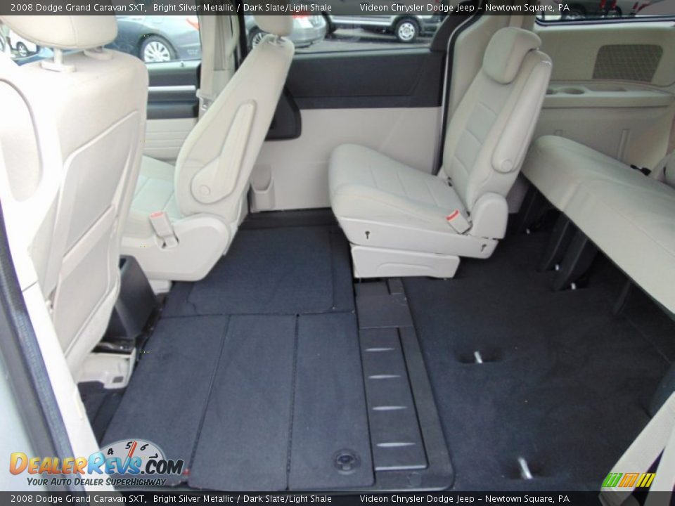 2008 Dodge Grand Caravan SXT Bright Silver Metallic / Dark Slate/Light Shale Photo #18